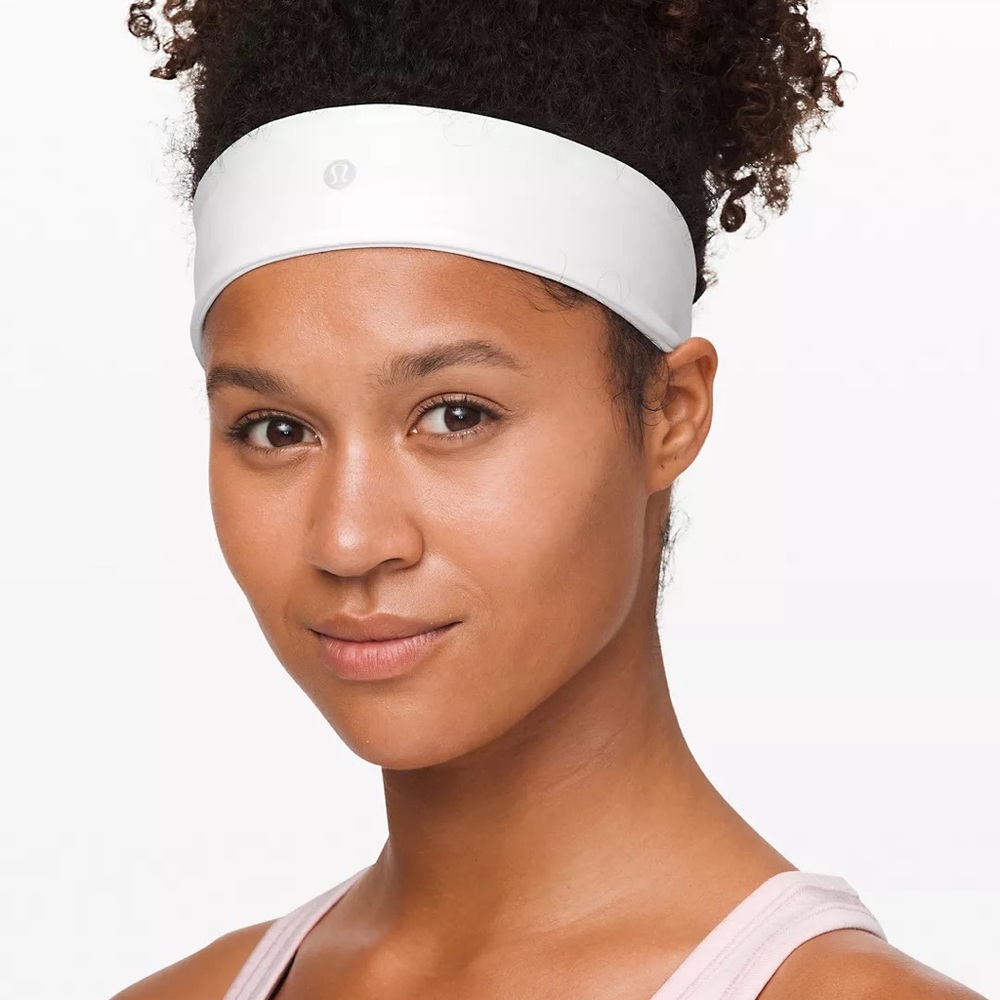 Lululemon Fly Away Tamer Headband